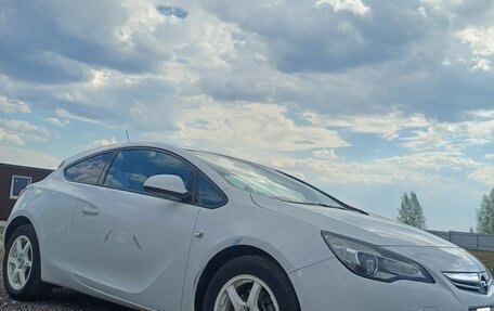 Opel Astra J, 2013 год, 705 000 рублей, 2 фотография