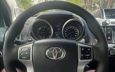 Toyota Land Cruiser Prado 150 рестайлинг 2, 2015 год, 4 050 000 рублей, 16 фотография