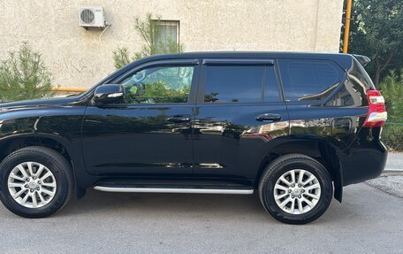 Toyota Land Cruiser Prado 150 рестайлинг 2, 2015 год, 4 050 000 рублей, 15 фотография