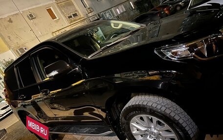Toyota Land Cruiser Prado 150 рестайлинг 2, 2015 год, 4 050 000 рублей, 9 фотография