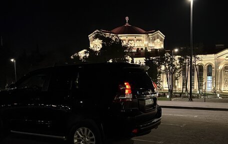 Toyota Land Cruiser Prado 150 рестайлинг 2, 2015 год, 4 050 000 рублей, 22 фотография