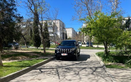 Toyota Land Cruiser Prado 150 рестайлинг 2, 2015 год, 4 050 000 рублей, 21 фотография