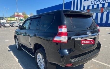 Toyota Land Cruiser Prado 150 рестайлинг 2, 2015 год, 4 050 000 рублей, 27 фотография