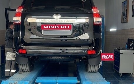 Toyota Land Cruiser Prado 150 рестайлинг 2, 2015 год, 4 050 000 рублей, 24 фотография