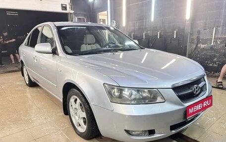 Hyundai Sonata VI, 2005 год, 560 000 рублей, 1 фотография