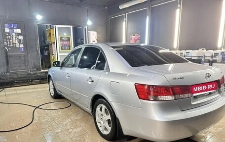 Hyundai Sonata VI, 2005 год, 560 000 рублей, 3 фотография