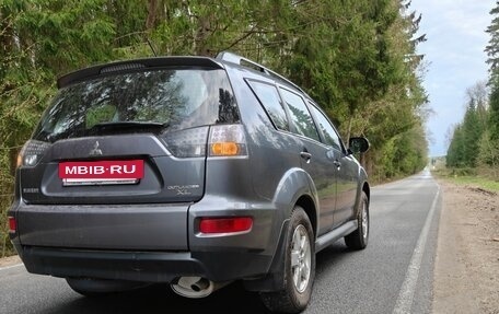 Mitsubishi Outlander III рестайлинг 3, 2010 год, 980 000 рублей, 6 фотография