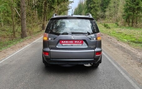 Mitsubishi Outlander III рестайлинг 3, 2010 год, 980 000 рублей, 5 фотография