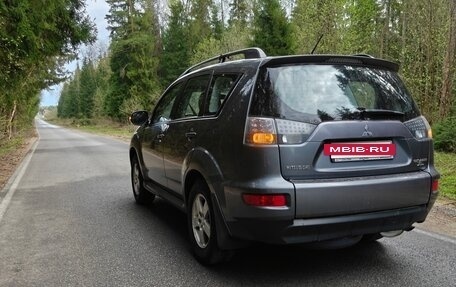 Mitsubishi Outlander III рестайлинг 3, 2010 год, 980 000 рублей, 8 фотография