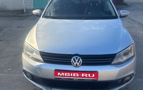 Volkswagen Jetta VI, 2012 год, 550 000 рублей, 1 фотография