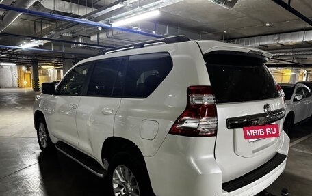 Toyota Land Cruiser Prado 150 рестайлинг 2, 2016 год, 3 950 000 рублей, 3 фотография
