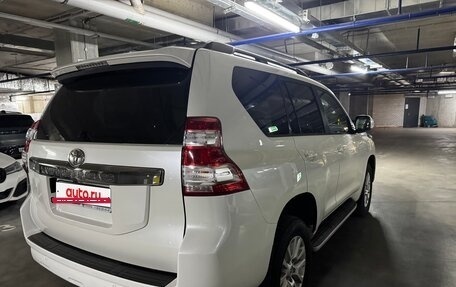 Toyota Land Cruiser Prado 150 рестайлинг 2, 2016 год, 3 950 000 рублей, 2 фотография
