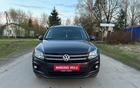 Volkswagen Tiguan I, 2015 год, 1 600 000 рублей, 2 фотография