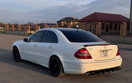 Mercedes-Benz E-Класс, 2004 год, 650 000 рублей, 3 фотография