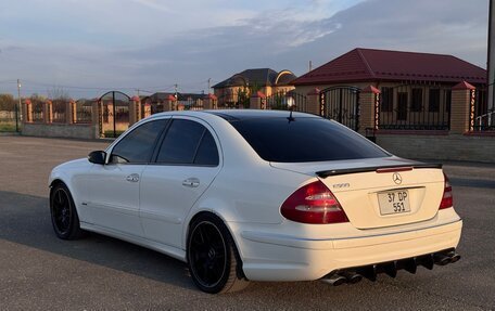 Mercedes-Benz E-Класс, 2004 год, 650 000 рублей, 4 фотография