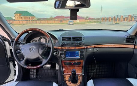 Mercedes-Benz E-Класс, 2004 год, 650 000 рублей, 16 фотография