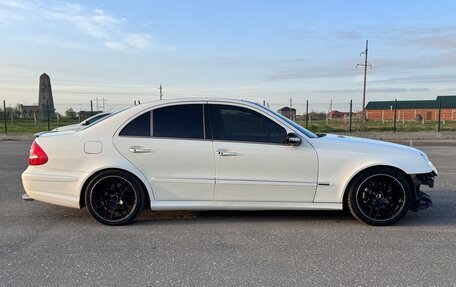 Mercedes-Benz E-Класс, 2004 год, 650 000 рублей, 9 фотография