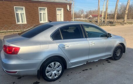 Volkswagen Jetta VI, 2012 год, 550 000 рублей, 4 фотография