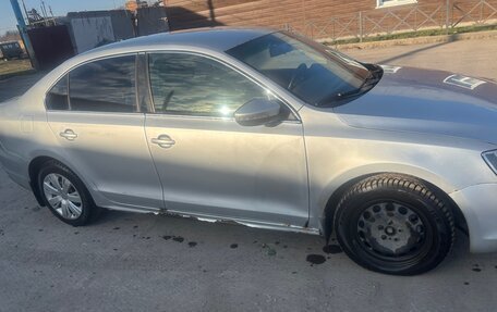 Volkswagen Jetta VI, 2012 год, 550 000 рублей, 3 фотография