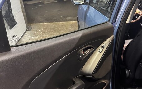 Hyundai ix35 I рестайлинг, 2013 год, 1 500 000 рублей, 18 фотография
