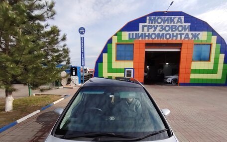 Honda Stream I рестайлинг, 2004 год, 800 000 рублей, 4 фотография
