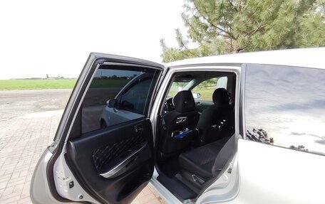 Honda Stream I рестайлинг, 2004 год, 800 000 рублей, 12 фотография