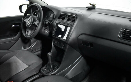 Volkswagen Polo VI (EU Market), 2011 год, 525 000 рублей, 13 фотография