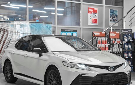 Toyota Camry, 2021 год, 3 195 000 рублей, 3 фотография