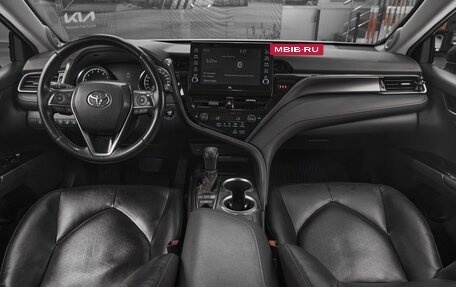 Toyota Camry, 2021 год, 3 195 000 рублей, 9 фотография