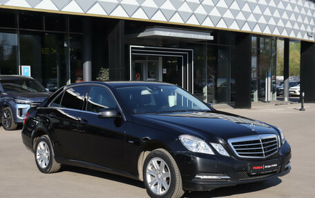 Mercedes-Benz E-Класс, 2012 год, 1 950 000 рублей, 3 фотография