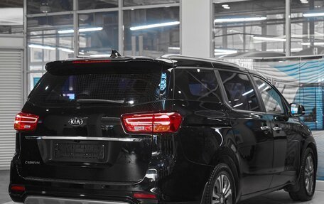 KIA Carnival III, 2018 год, 2 549 000 рублей, 6 фотография