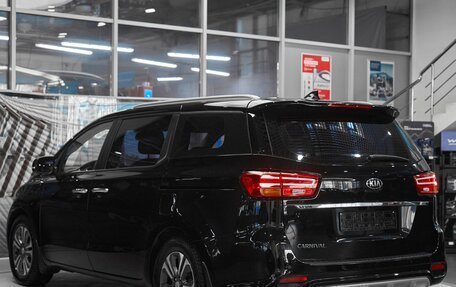 KIA Carnival III, 2018 год, 2 549 000 рублей, 4 фотография