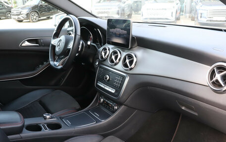 Mercedes-Benz GLA, 2019 год, 2 300 000 рублей, 9 фотография