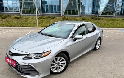 Toyota Camry, 2020 год, 2 400 000 рублей, 1 фотография