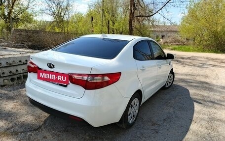 KIA Rio III рестайлинг, 2013 год, 1 100 000 рублей, 3 фотография