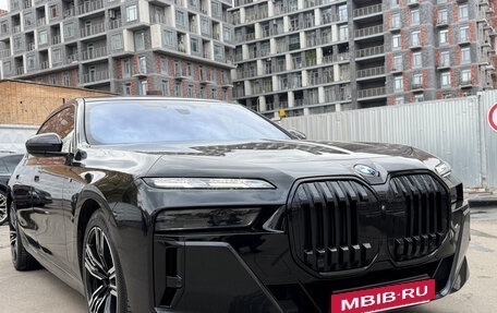 BMW 7 серия, 2022 год, 13 500 000 рублей, 2 фотография