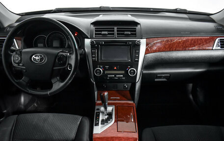 Toyota Camry, 2013 год, 1 349 000 рублей, 14 фотография