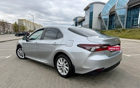 Toyota Camry, 2020 год, 2 400 000 рублей, 6 фотография