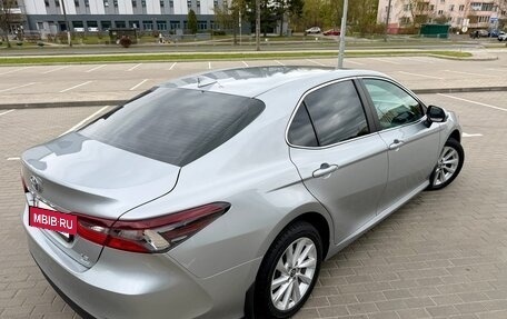 Toyota Camry, 2020 год, 2 400 000 рублей, 3 фотография