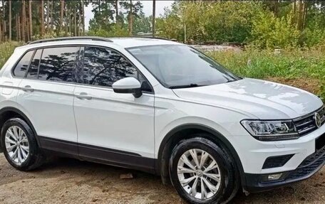 Volkswagen Tiguan II, 2020 год, 3 400 000 рублей, 5 фотография