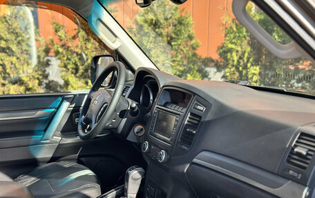 Mitsubishi Pajero IV, 2012 год, 1 760 000 рублей, 12 фотография