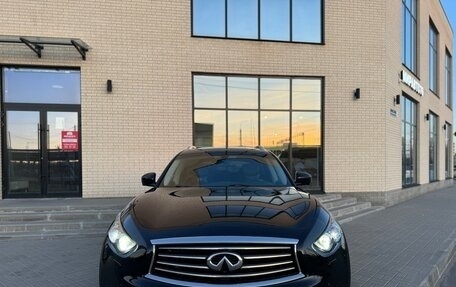 Infiniti FX II, 2012 год, 1 850 000 рублей, 3 фотография