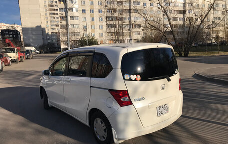 Honda Freed I, 2010 год, 1 070 000 рублей, 2 фотография
