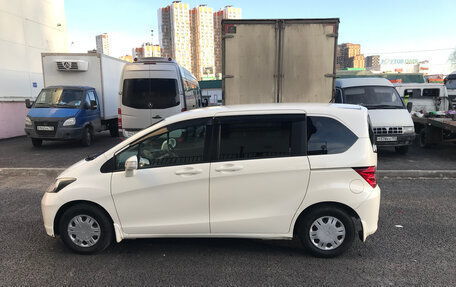 Honda Freed I, 2010 год, 1 070 000 рублей, 15 фотография