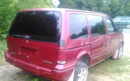 Plymouth Voyager II, 1993 год, 150 000 рублей, 3 фотография