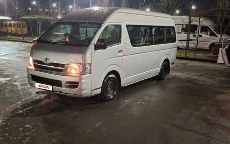 Toyota HiAce H200, 2006 год, 1 250 000 рублей, 1 фотография