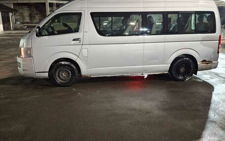 Toyota HiAce H200, 2006 год, 1 250 000 рублей, 2 фотография