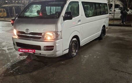 Toyota HiAce H200, 2006 год, 1 250 000 рублей, 7 фотография