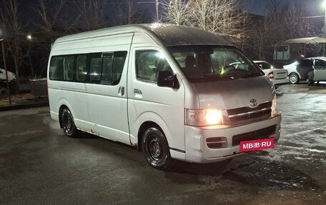 Toyota HiAce H200, 2006 год, 1 250 000 рублей, 3 фотография