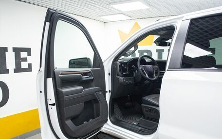 Chevrolet Silverado, 2025 год, 10 999 000 рублей, 7 фотография